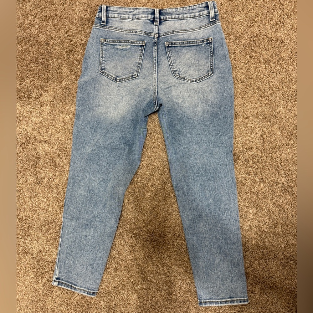 Time and Tru Size 8 Jeans - Picture 2 of 3